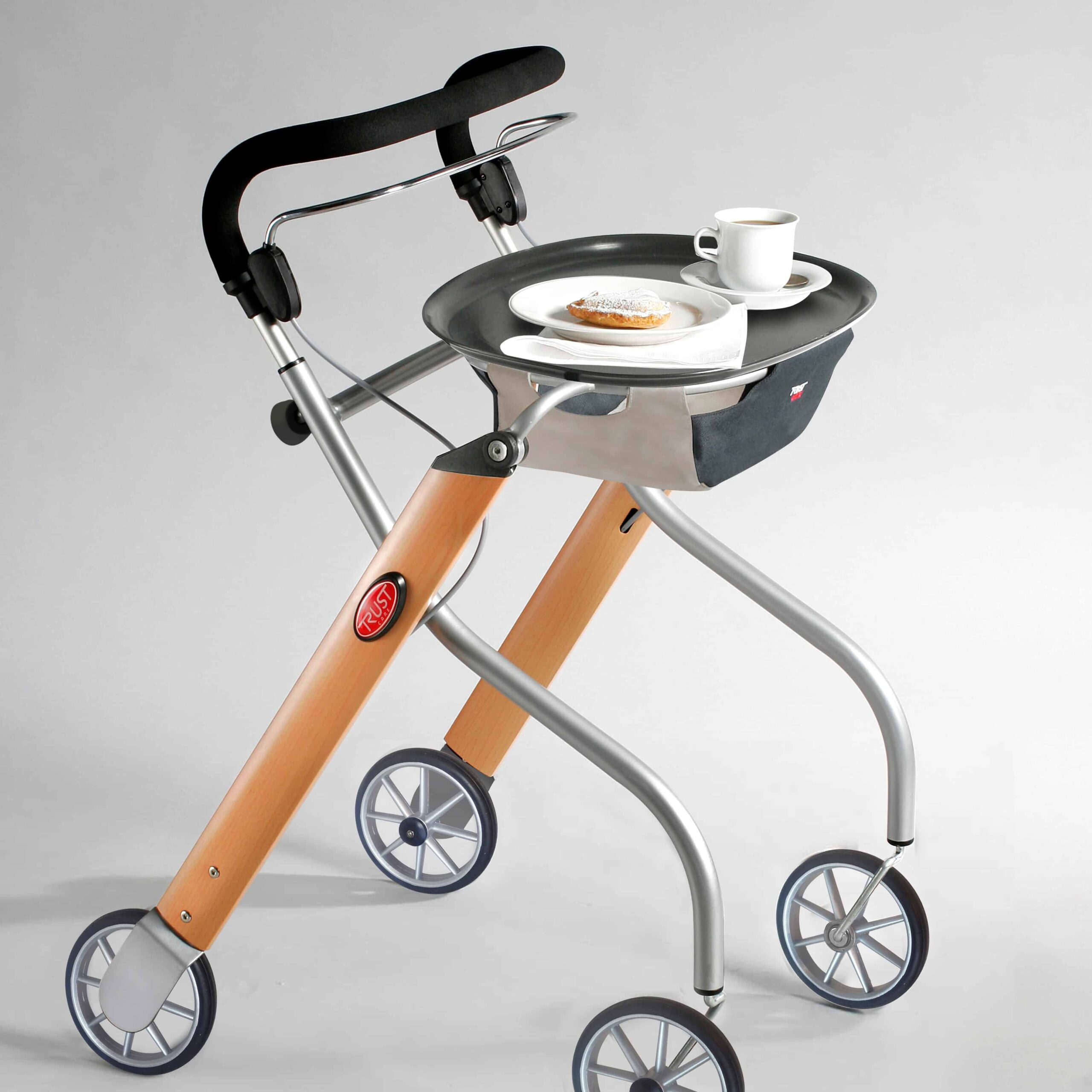 Rullator-trä-från-Trustcare.jpg